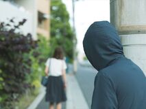 ストーカーから逃げられる？探偵が教える、被害者が取るべき最善策