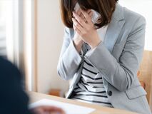 浮気疑惑…探偵が教える、最善の相談相手は誰？