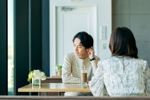 最近、結婚の話を避けるようになった…